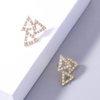 Pendientes de Perno de Aleación de Zinc, con Perlas plásticas, Triángulo, chapado en color dorado, para mujer & con diamantes de imitación & hueco, libre de níquel, plomo & cadmio, 17x20mm, Vendido por Par