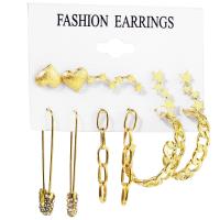 Boucles d'oreilles en alliage de zinc, 6 pièces & bijoux de mode & pour femme & avec strass, doré, protéger l'environnement, sans nickel, plomb et cadmium, Vendu par fixé