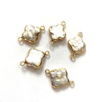 Freshwater Pearl Connector with Brass Four Leaf Clover gold color plated DIY & 1/1 loop Sold By PC