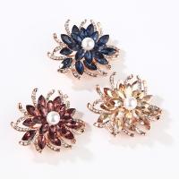 Rhinestone Brooch Zinc Alloy with Plastic Pearl Flower fashion jewelry & for woman & with rhinestone nickel lead & cadmium free Sold By PC