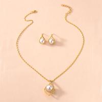 Rhinestone Jewelry Sets, Stud Earring & necklace, Tibetan Style, with Plastic Pearl, with 1.97inch extender chain, 24K gold plated, 2 pieces & for woman & with rhinestone, golden, nickel, lead & cadmium free, 13*20mm,34*20mm, Length:Approx 14.96 Inch, Sold By Set