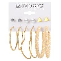 alliage de zinc Boucles d'oreilles, avec perle de plastique, 6 pièces & bijoux de mode & pour femme & avec strass, protéger l'environnement, sans nickel, plomb et cadmium, Vendu par fixé