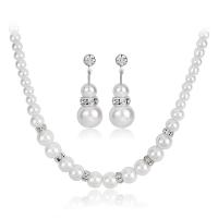 Műanyag Pearl Jewelry Set, Kerek, három darab & divat ékszerek & a nő & strasszos, fehér, 10x28mm, Hossz 46 cm, Által értékesített Set
