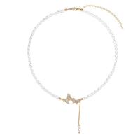 Collar de perlas de plástico, Perlas plásticas, con aleación de zinc, con 2.75inch extender cadena, Mariposa, chapado en color dorado, para mujer & con diamantes de imitación, longitud:aproximado 14.1 Inch, Vendido por UD