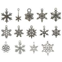 Zinc Alloy Christmas Pendants Snowflake antique silver color plated DIY silver color nickel lead & cadmium free Sold By Bag