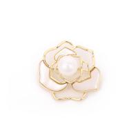 Shell Brooch, Brass, with White Shell & Plastic Pearl, Flower, real gold plated, for woman & hollow, nickel, lead & cadmium free, 30x30mm, 10PCs/Lot, Sold By Lot