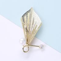 Cubic Zirconia Brooch, Brass, with Plastic Pearl, Leaf, gold color plated, fashion jewelry & micro pave cubic zirconia & for woman, golden, nickel, lead & cadmium free, 42x81mm, Sold By PC