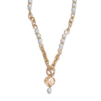Freshwater Pearl Brass Chain Necklace, cobre, with Pérolas de água doce, cromado de cor dourada, joias de moda & para mulher, 550mm, vendido por PC