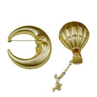Zinc Alloy Brooches gold color plated Unisex nickel lead & cadmium free Sold By Lot