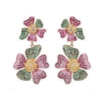 Boucles d'oreilles en laiton zircon cubique pavent, fleur, Placage, pour femme & avec zircone cubique, plus de couleurs à choisir, 46x24mm, Vendu par paire