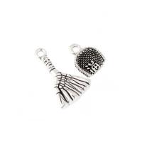 Zinc Alloy Pendants antique silver color plated DIY silver color nickel lead & cadmium free Approx 1.8mm Sold By Bag