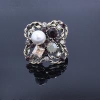 Broche Perle plastique, alliage de zinc, avec perle de plastique, Placage, pour femme & avec strass & creux, multicolore, 45mm, Vendu par PC