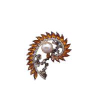 Crystal Brooch Zinc Alloy with Crystal plated for woman & with rhinestone & hollow Sold By PC