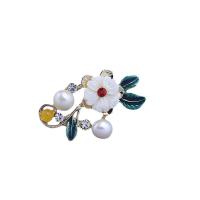 Zinc Alloy Brooches with Freshwater Shell & Freshwater Pearl for woman & enamel & with rhinestone & hollow white Sold By PC