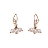 Freshwater Pearl Earrings Brass with Freshwater Pearl Girl Plating champagne gold fashion jewelry & for woman Champagne nickel lead & cadmium free Sold By Pair