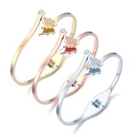 Acier titane bracelet manchette, papillon, bijoux de mode & pavé de micro zircon & pour femme, plus de couleurs à choisir, Diamètre intérieur:Environ 60mm, Vendu par PC