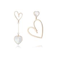 Asymmetric Earrings Titanium Steel with Black Shell & White Shell Heart Vacuum Ion Plating fashion jewelry & for woman & hollow Sold By Pair