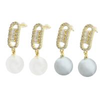 Boucles d'oreilles en laiton zircon cubique pavent, Plaqué d'or, pavé de micro zircon & pour femme & avec les perles en plastique, plus de couleurs à choisir, 33mm, Vendu par paire