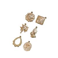 المعلقات مجوهرات النحاس, لون الذهب مطلي, ديي & أنماط مختلفة للاختيار, ذهبي, النيكل والرصاص والكادميوم الحرة, تباع بواسطة PC