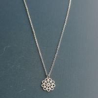 Titanium Steel Necklace Flower Vacuum Ion Plating Unisex & hollow Length Approx 50 cm Sold By PC