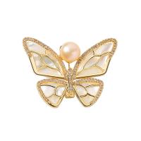Shell Brooch Brass with Shell Pearl & White Shell & Freshwater Pearl Butterfly plated micro pave cubic zirconia & for woman Sold By PC