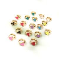 Messing Huggie Hoop Ohrringe, Dreieck, goldfarben plattiert, für Frau & Emaille, keine, frei von Nickel, Blei & Kadmium, 8x7mm, verkauft von Paar