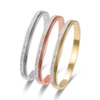 Acier titane bracelet ordinaire, beignet, bijoux de mode & unisexe & pavé de micro zircon, plus de couleurs à choisir, Diamètre intérieur:Environ 50x60mm, Vendu par PC