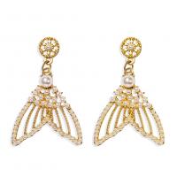 Boucles d'oreilles en alliage de zinc, avec Plastique ABS perle, Placage de couleur d'or, bijoux de mode & pour femme, doré, 46x27mm, Vendu par paire