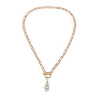Plastične biserna ogrlica, Cink Alloy, s Plastična Pearl, Nepravilan, zlatna boja pozlaćen, modni nakit & za žene, 30x16mm, Dužina Približno 19.3 inčni, Prodano By PC
