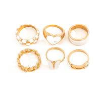 Juego de anillos de aleación de zinc, con Acrílico, chapado en color dorado, 6 piezas & para mujer & esmalte & con diamantes de imitación, libre de níquel, plomo & cadmio, 16mm, 17mm, 18mm, tamaño:5.5-8, Vendido por Set