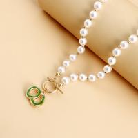 Plastikiniai perlų karoliai, Cinko lydinys, su ABS plastikas pearl, aukso spalva padengtas, Bižuterijos & moters & emalė, daugiau spalvų pasirinkimas, 20mm, Ilgis 42 cm, Pardavė PC