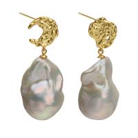Boucles d'oreilles en perles d'eau douce, perle d'eau douce cultivée, avec laiton, Placage de couleur d'or, pour femme, blanc, 18x40mm, Vendu par paire