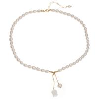 Freshwater Pearl Brass Chain Necklace, Pérolas de água doce, with cobre, 18K banhado a ouro, joias de moda & para mulher, vendido para Aprox 15.75 inchaltura Strand
