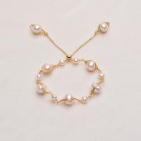 Freshwater Cultured Pearl Bracelet Freshwater Pearl with Brass Round gold color plated for woman white Length 7.1 Inch Sold By PC