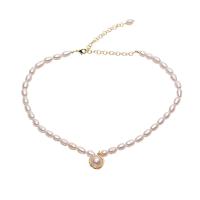 Freshwater Pearl Brass Chain Necklace, Pérolas de água doce, with cobre, Arroz, cromado de cor dourada, para mulher, branco, 5-6mm, comprimento 16.93 inchaltura, vendido por PC