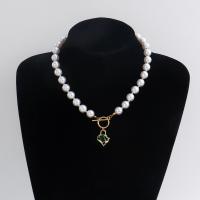 Collier de perles en plastique, alliage de zinc, avec Plastique ABS perle, Placage de couleur d'or, bijoux de mode & pour femme & avec strass, deux couleurs différentes, 20mm, Vendu par 42 cm brin