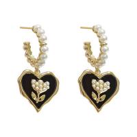 Pendientes de Aleación de Zinc, con Perlas plásticas, Corazón, chapado en color dorado, Estilo coreano & para mujer & esmalte, más colores para la opción, 32mm, Vendido por Par