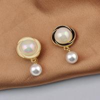 Plastic Pearl Brooch Zinc Alloy with Magnet & Plastic Pearl Flower gold color plated for woman & enamel 21-38mm Sold By PC