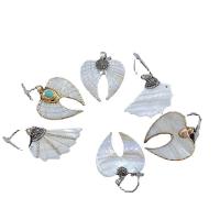 Muschel Anhänger, Süßwassermuschel, mit Ton & Synthetische Türkis & Messing, Flügelform, goldfarben plattiert, unisex, keine, 27x39mm, verkauft von PC