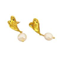 Freshwater Pearl øreringe, Messing, med Ferskvandsperle, Heart, 18K forgyldt, for kvinde & med rhinestone, hvid, nikkel, bly & cadmium fri, 15x34.10mm, Solgt af par