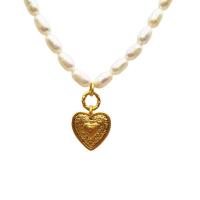 Freshwater Pearl Brass Chain Necklace, cobre, with Pérolas de água doce, Coração, cromado de cor dourada, Vario tipos a sua escolha & para mulher, dourado, 450mm, vendido por PC