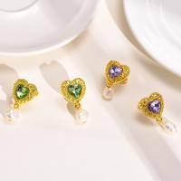 Messing Drop ørering, med Plastic Pearl, Heart, guldfarve belagt, mode smykker & for kvinde & med cubic zirconia, gylden, nikkel, bly & cadmium fri, 6.4*9.5mm,18*15mm, Solgt af par