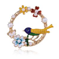 Plastic Pearl Brooch Zinc Alloy with Plastic Pearl for woman & enamel nickel lead & cadmium free Sold By PC