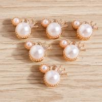 Zinc Alloy Crown Pendants with Plastic Pearl DIY golden nickel lead & cadmium free Sold By Lot