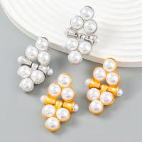 Pendientes de Perno de Aleación de Zinc, con Perlas de plástico ABS, chapado, Joyería & para mujer, más colores para la opción, 46x31mm, Vendido por Par
