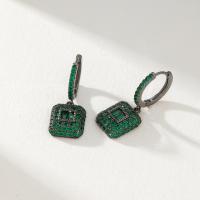 Cyrkonia mikro Brukuje Mosiądz Kolczyk, biżuteria moda & mikro utorować cyrkonia & dla kobiety, zielony, bez zawartości niklu, ołowiu i kadmu, 14x12mm, sprzedane przez para