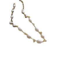 Freshwater Pearl Brass Chain Necklace, Pérolas de água doce, with cobre, with 5cm extender chain, feijão, cromado de cor dourada, joias de moda & para mulher, comprimento 35.3 cm, vendido por PC