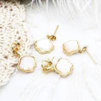 Brass Earring Drop Component with Shell real gold plated gold Sold By PC