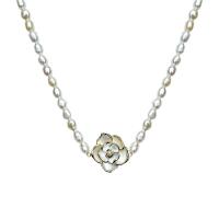 Plastik perle halskæde, Zinc Alloy, med Plastic Pearl, guldfarve belagt, forskellige stilarter for valg & for kvinde & med rhinestone, Solgt af PC