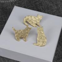 Zinc Alloy Brooches Cat gold color plated & for woman nickel lead & cadmium free Sold By PC